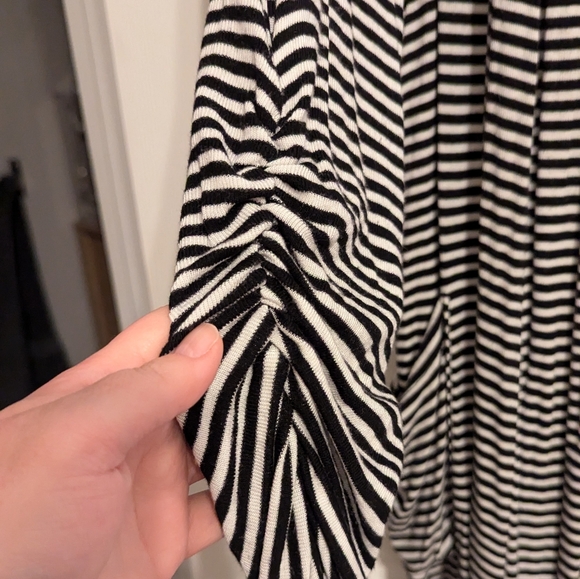 Bobeau Black and White Striped Cardigan - Picture 4 of 5